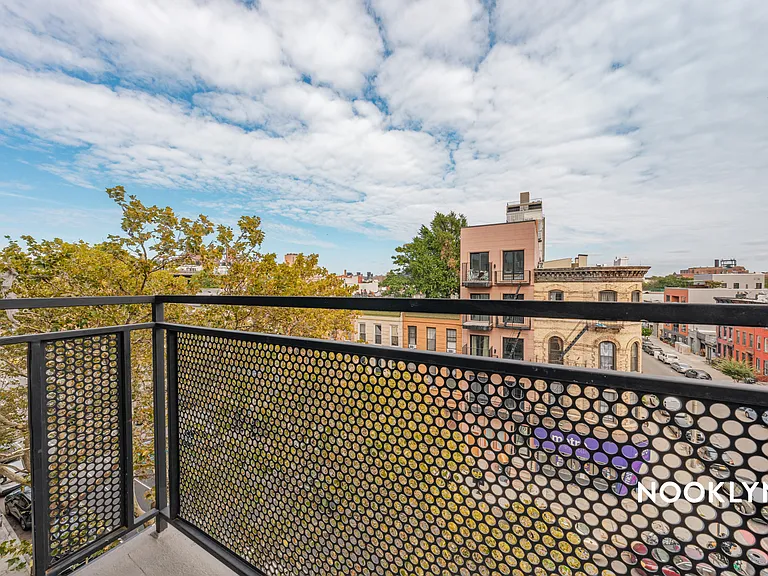 1010 Bedford Ave #205 — Photo 5