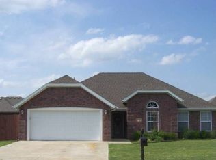 4022 W Olive Tree Dr, Fayetteville, AR 72704