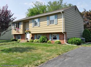 37 Westwood Dr, Warwick, RI 02889