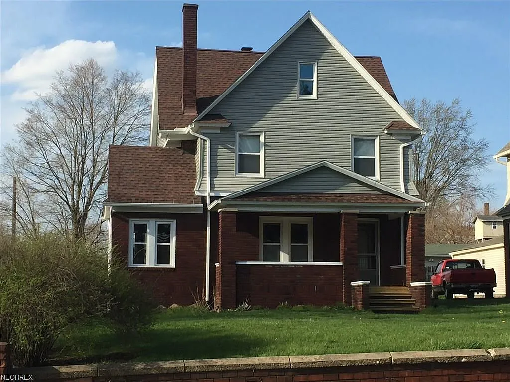 353 Norton Ave photo 1