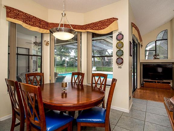 5th image of 401 Pine Warbler Way N