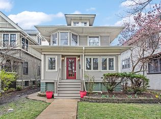 530 S Kenilworth Ave, Oak Park, IL 60304