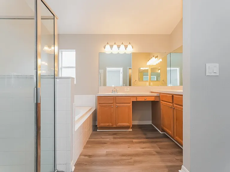 6814 Monarch Park Dr — Photo 10