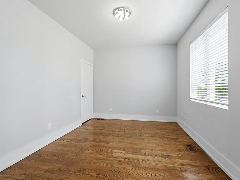 426 Patterson St — Photo 37