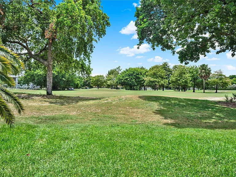 8320 Sands Point Blvd #M107 — Photo 28
