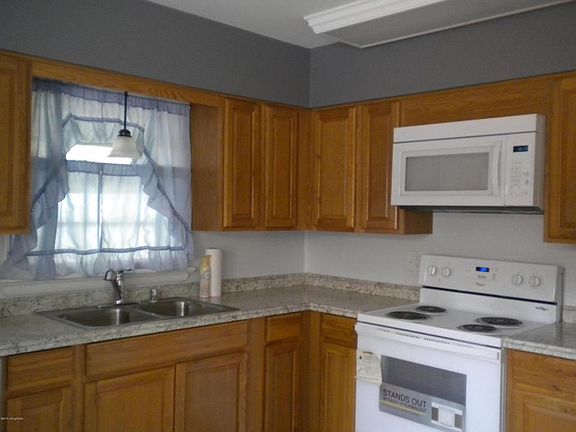 3rd image of 3519 Wexford Dr