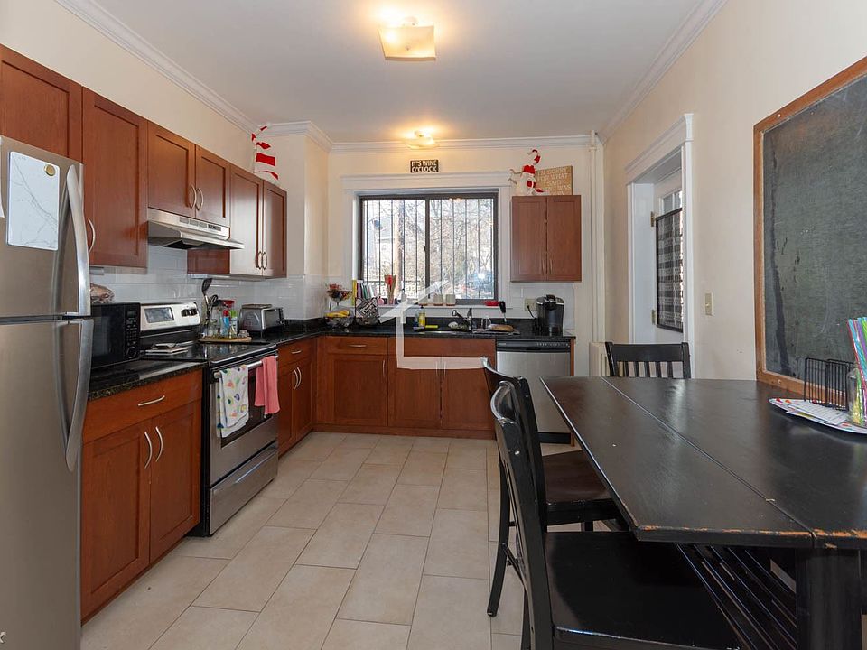27 glenville B