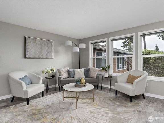 4th image of 665 NW Atalanta Way #1