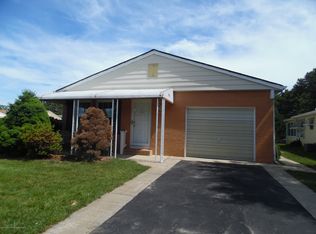 249 Orlando Blvd, Toms River, NJ 08757