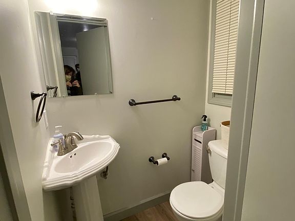 5th image of 2619 Randall Ave NW