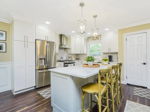 381 Burgher Avenue image 12 of 41