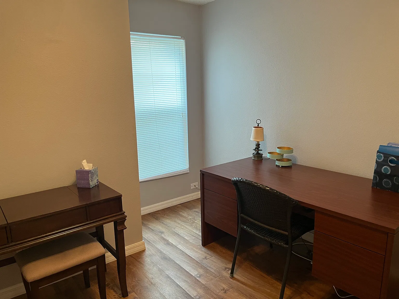 3 bed, 1080 sqft, $2,200 — Photo 4