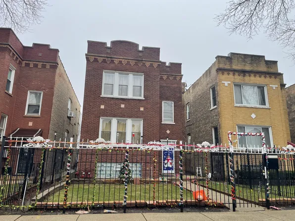 (undisclosed Address), Chicago, IL 60639