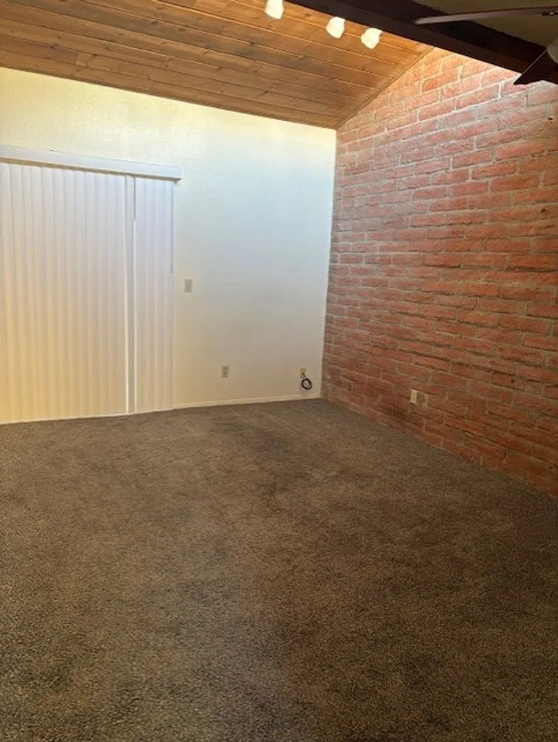 dg3708c — Photo 3