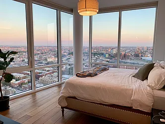 Rented by R New York