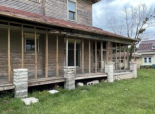 600 N Main St, Farmland, IN 47340