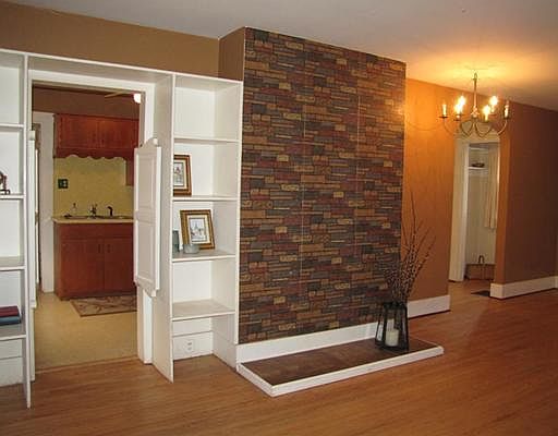 3rd image of 133 W Market St