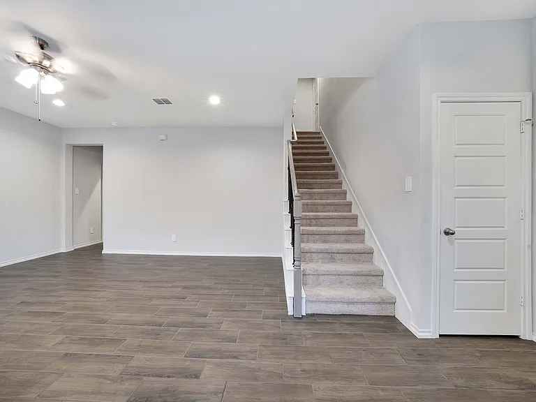 1905 Winecup Dr — Photo 4