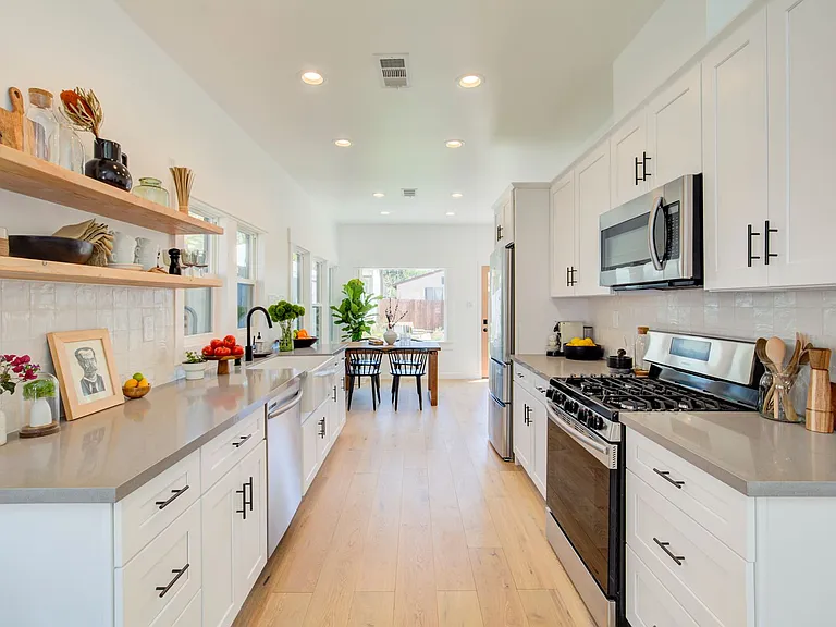 3412 Thorpe Ave — Photo 8