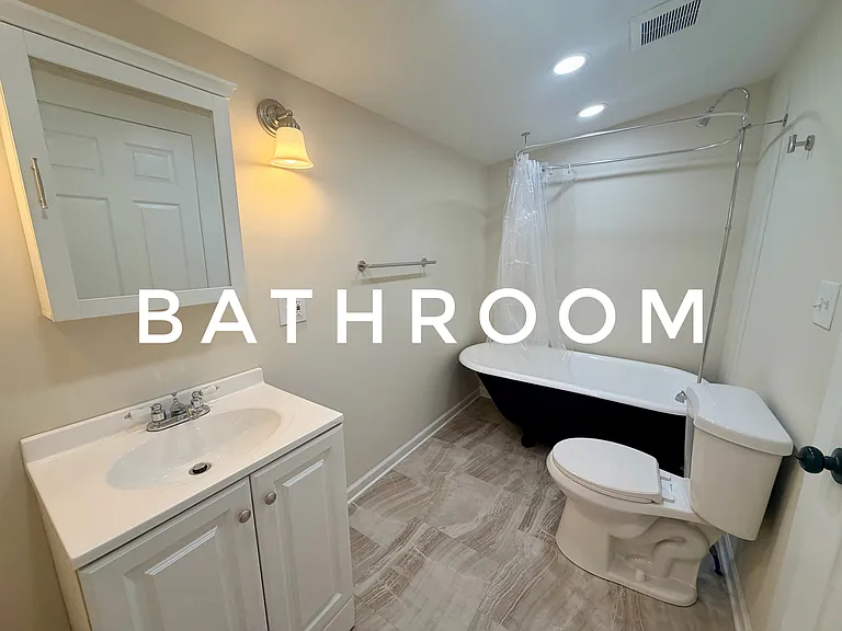 1428 Cornelia St — Photo 7