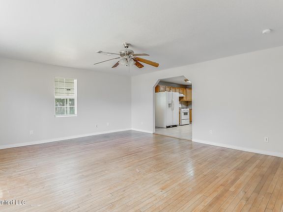 5th image of 3819 Lanier Ave