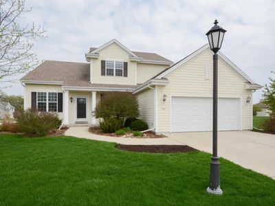 1361 Bluebird Ct, Oconomowoc, WI, 53066