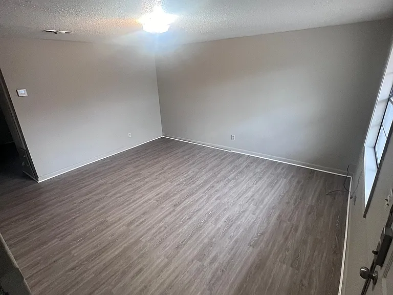 2-105 S Fleming St #2 — Photo 5