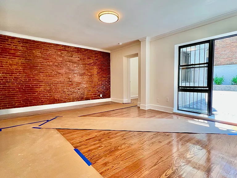 138 W 92nd St #1R — Photo 3