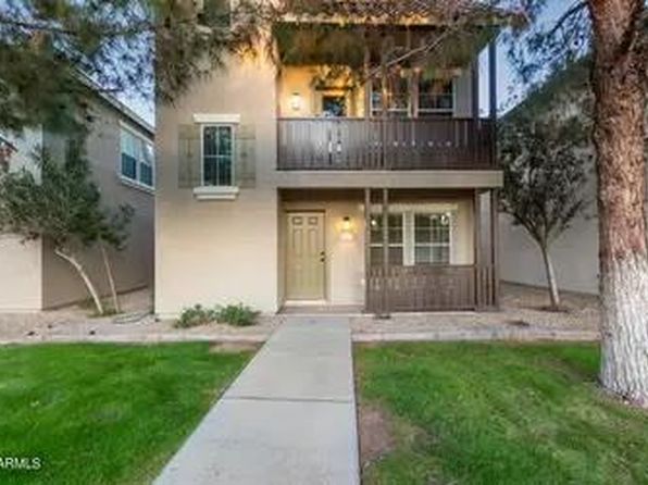 989 W Wendy Way