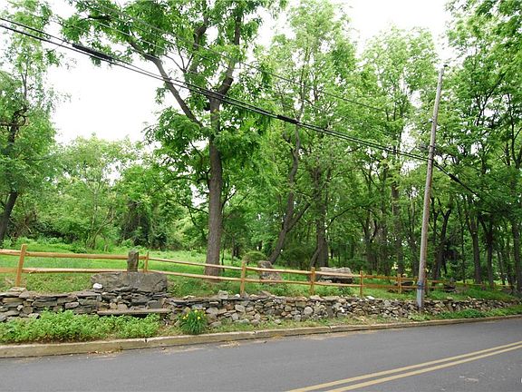 3rd image of Wagener Ln