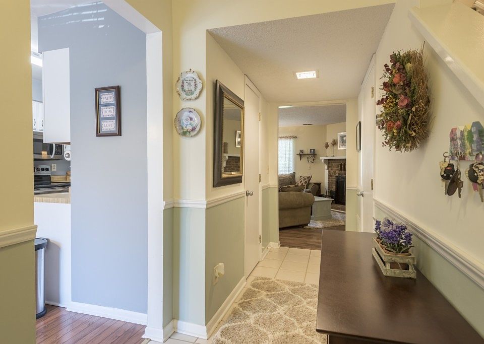 2nd image of 1039 Sardis Cove Dr