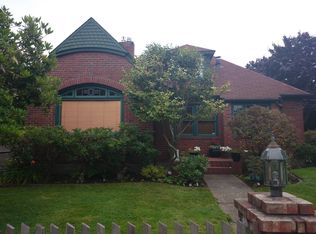 1950 45th Ave SW, Seattle, WA 98116