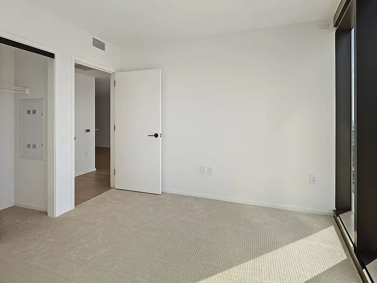 333 Ward Ave #1711 — Photo 17