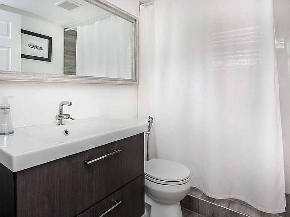 3rd image of 10425 N Kendall Dr APT C210