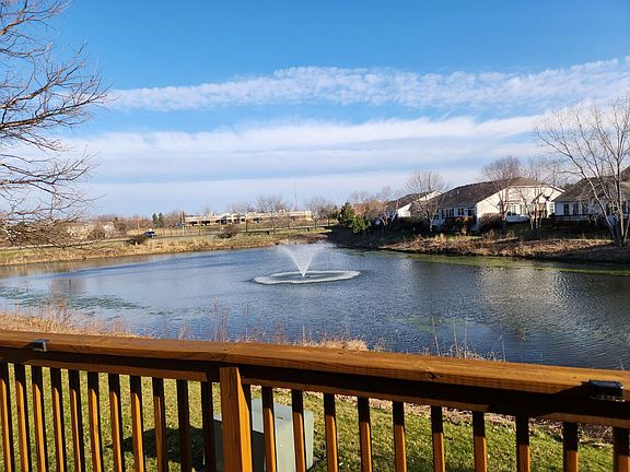 3rd image of 525 Woodhill Dr