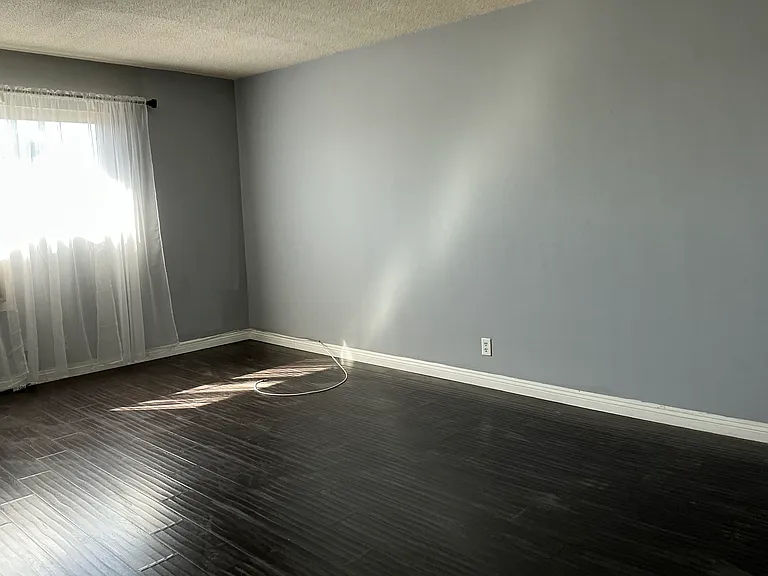645 Scott Pl #6 — Photo 12