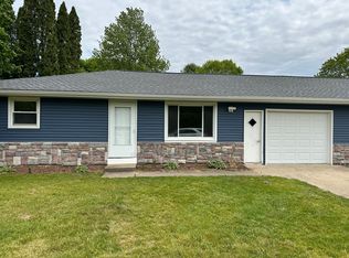 3199 10th St, Wayland, MI 49348