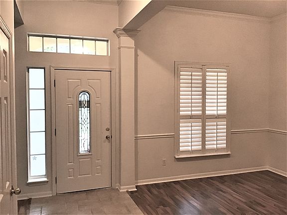 2nd image of 222 Edgewater Branch Dr