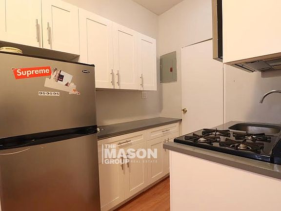 4th image of 535 E 81st St APT 3C