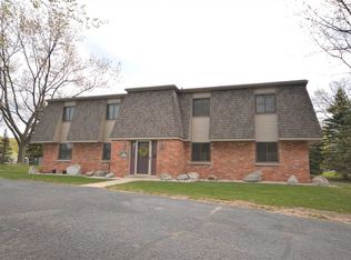 915 Robinson St APT 11, Boyne City, MI 49712