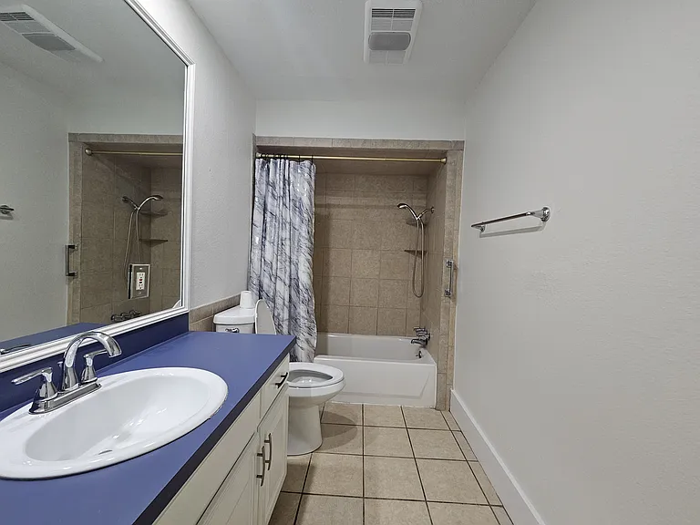 806 W Spring St — Photo 19