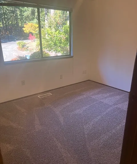 Upstairs Bedroom #2