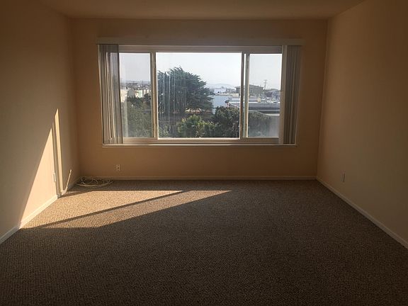 2nd image of 3939 Noriega St #3