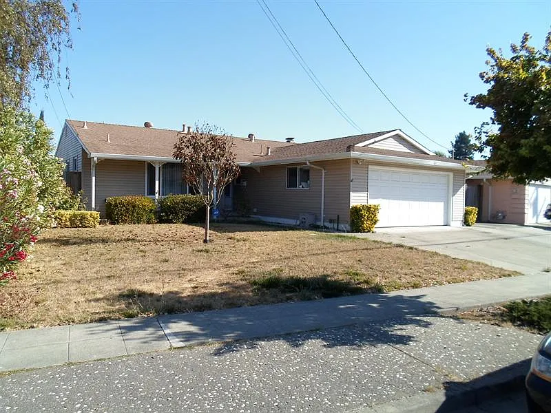 25878 Gettysburg Ave photo 1