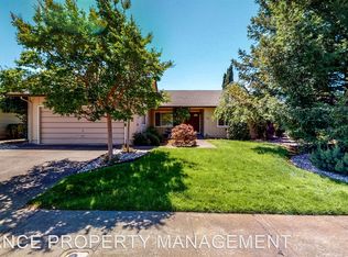 6726 Fairfield Dr, Santa Rosa, CA 95409