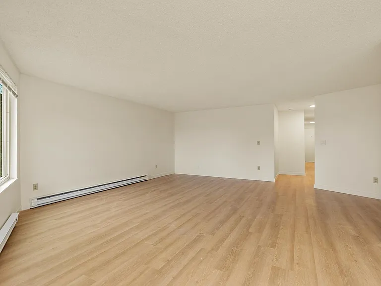 Lawton Park Villas- One month free- 2 Bed / 2 Bath Space to Live, Room to Breathe, All Yours. Mag... — Photo 57