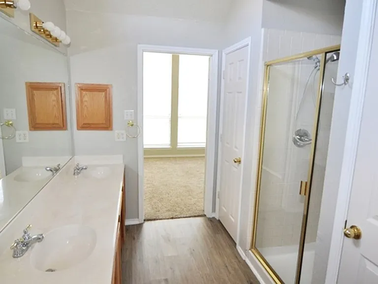 252 Cotton Wood Ct — Photo 23