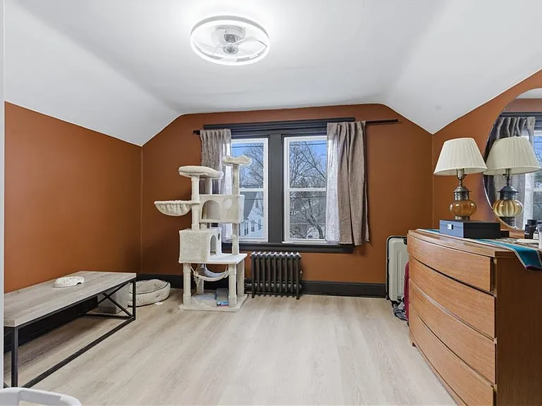 44 Holburn Ave — Photo 22