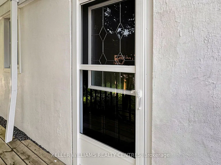 185 Newton St #LOWER — Photo 3