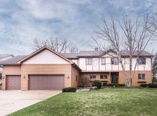 1030 S Fairfield Ave, Lombard, IL